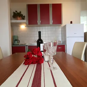 Noemi Apartment